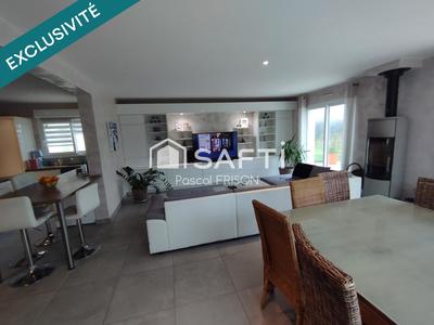 Maison - 196 m² - 7 pièces