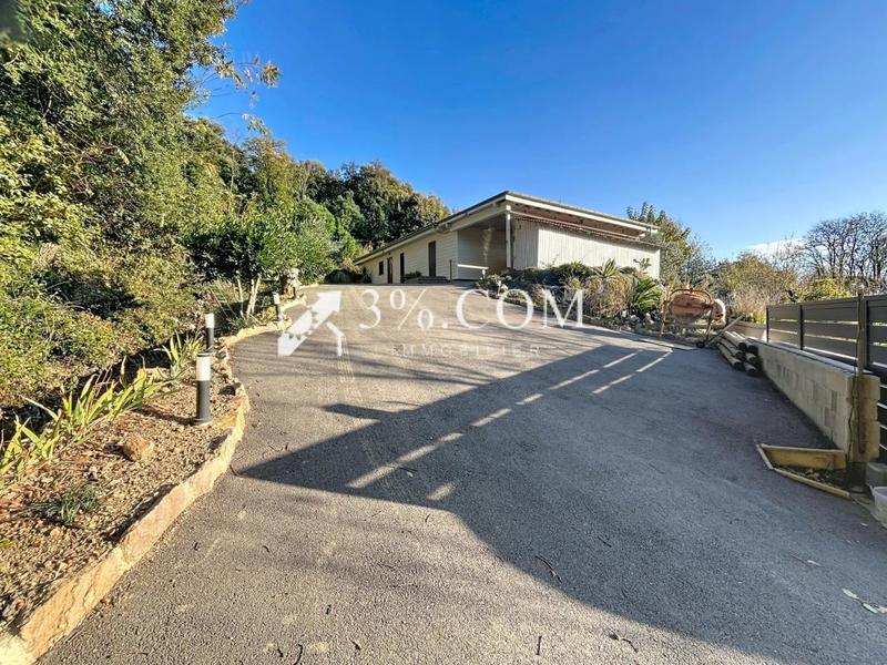 Maison - 111 m² - 4 pièces