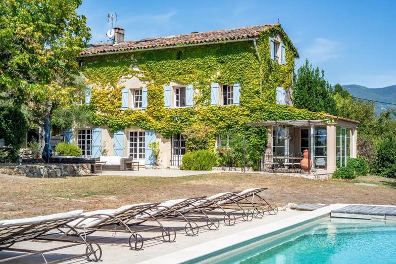 Propriété - 200 m² - 6 pièces