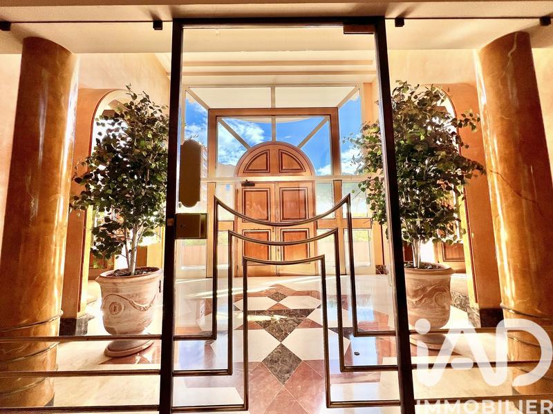 Appartement - 76 m² - 2 pièces