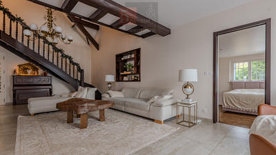 Maison - 224 m² - 6 pièces