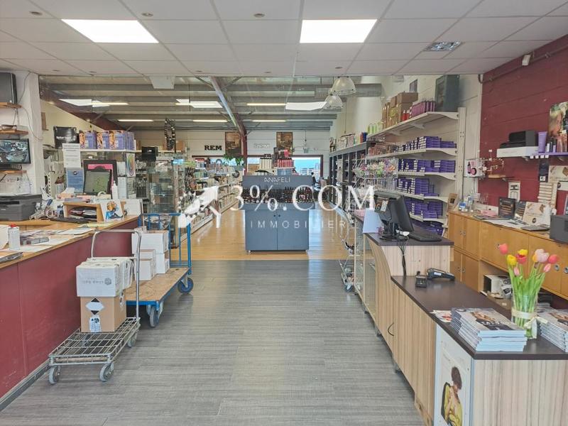 Local commercial - 385 m²