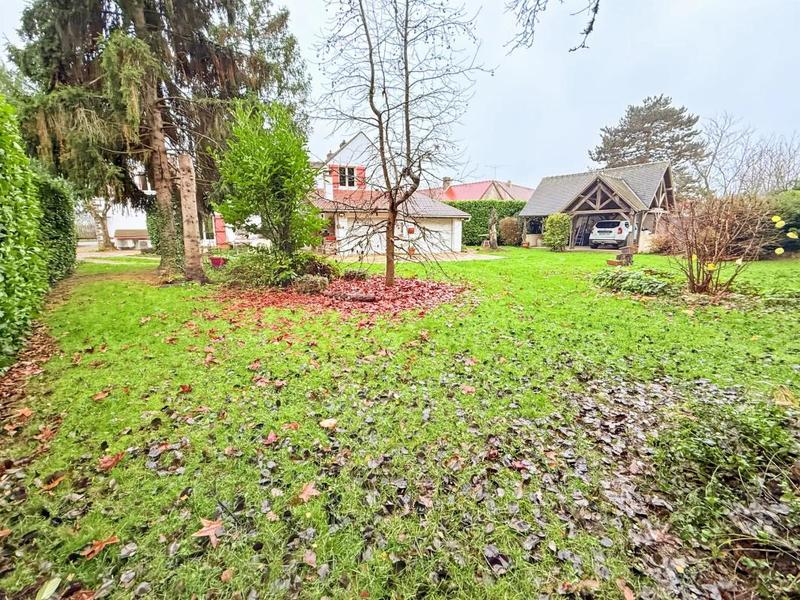 Corps de ferme - 236 m² - 6 pièces