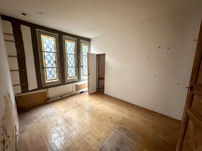 Appartement - 90 m² - 3 pièces