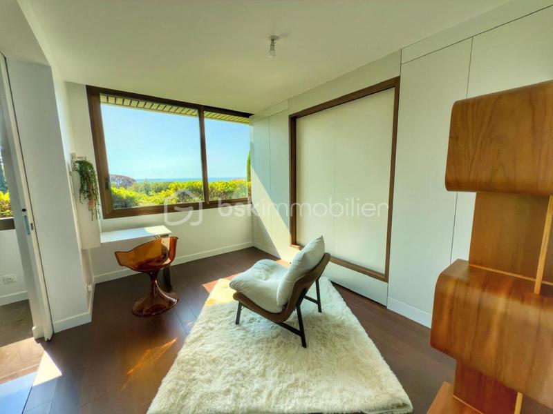 Appartement - 132 m² - 4 pièces