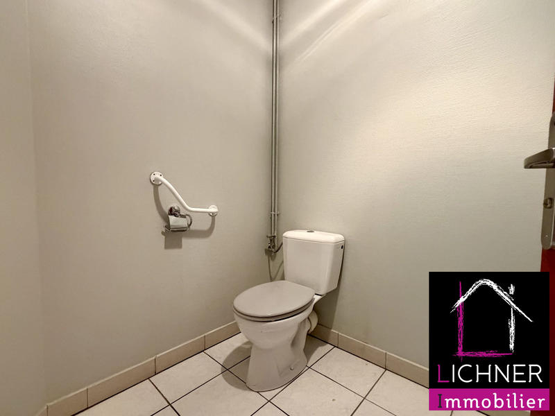 Local commercial - 73 m² - 3 pièces