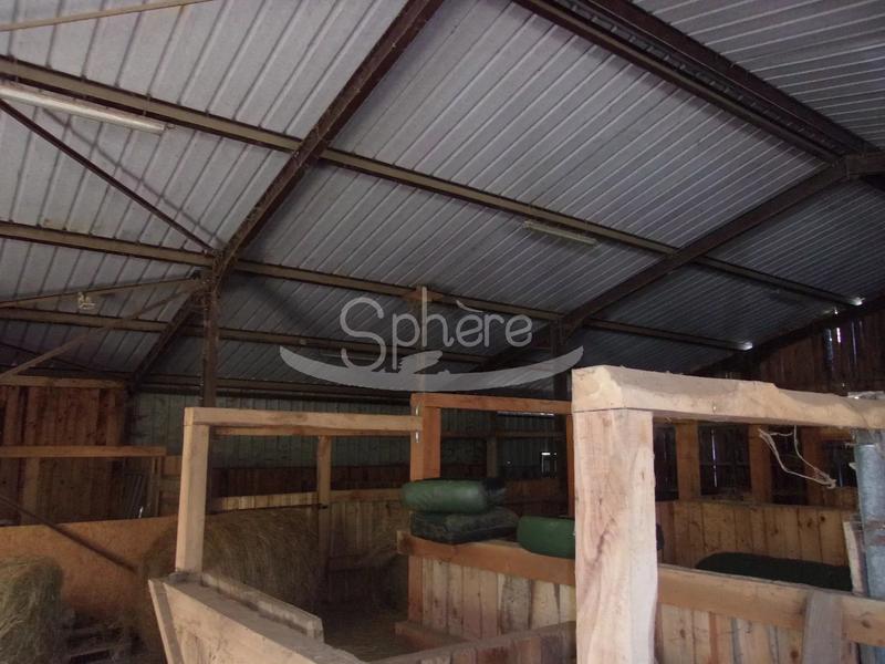 Propriété - 450 m² - 3 pièces