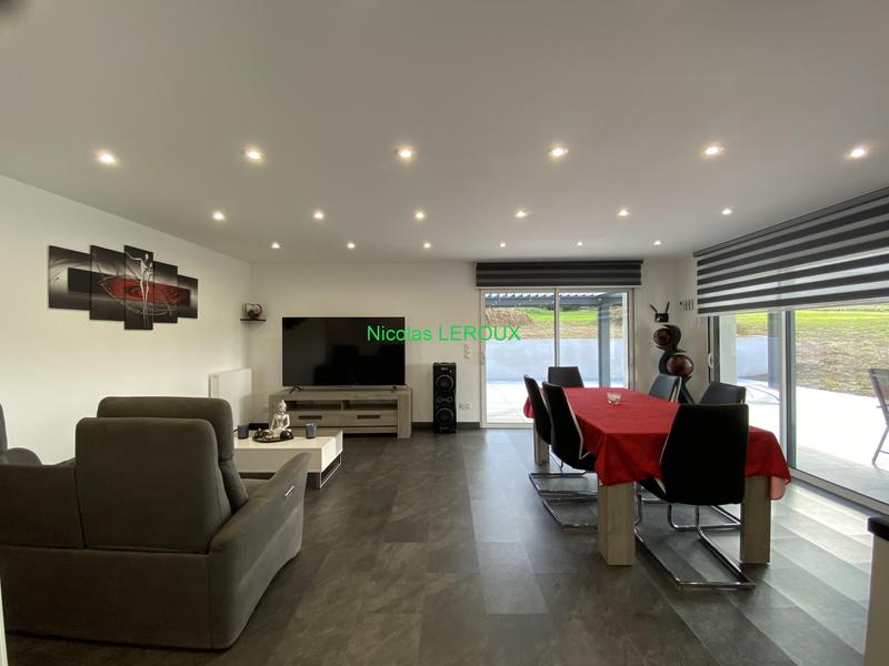 Maison - 89 m² - 5 pièces