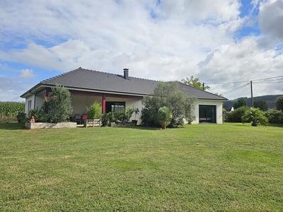 Villa - 130 m² - 5 pièces