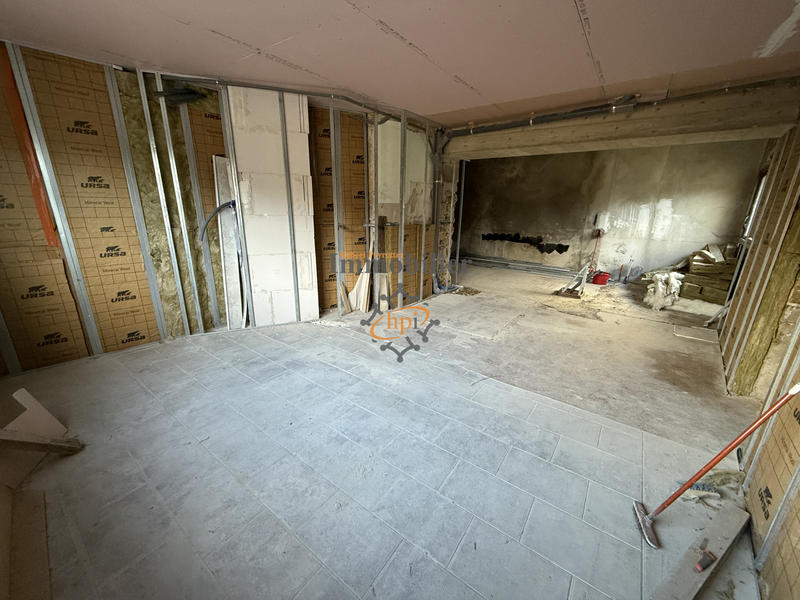 Local commercial - 110 m² - 1 pièce