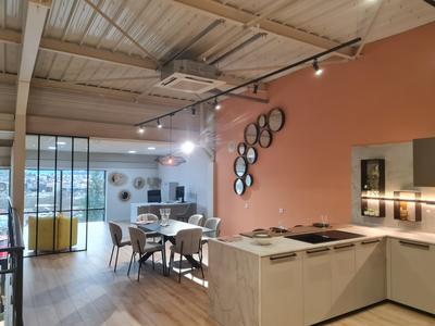 Local commercial - 255 m²