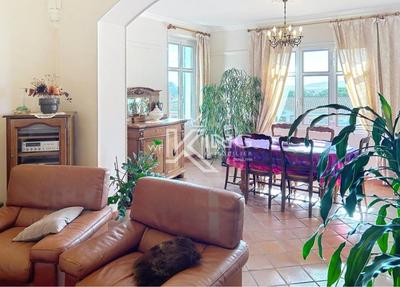 Villa - 162 m² - 5 pièces