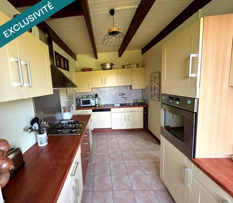 Maison - 100 m² - 6 pièces