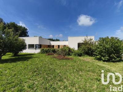 Maison - 188 m² - 8 pièces