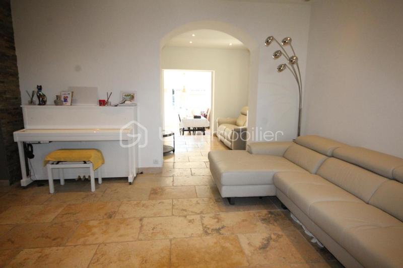 Villa - 149 m² - 8 pièces