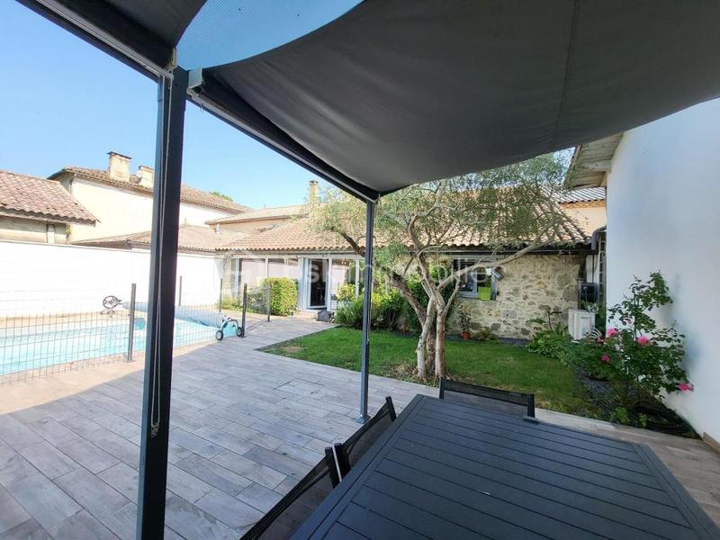 Maison en pierre - 192 m² - 7 pièces