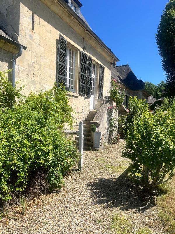 Maison - 278 m² - 14 pièces