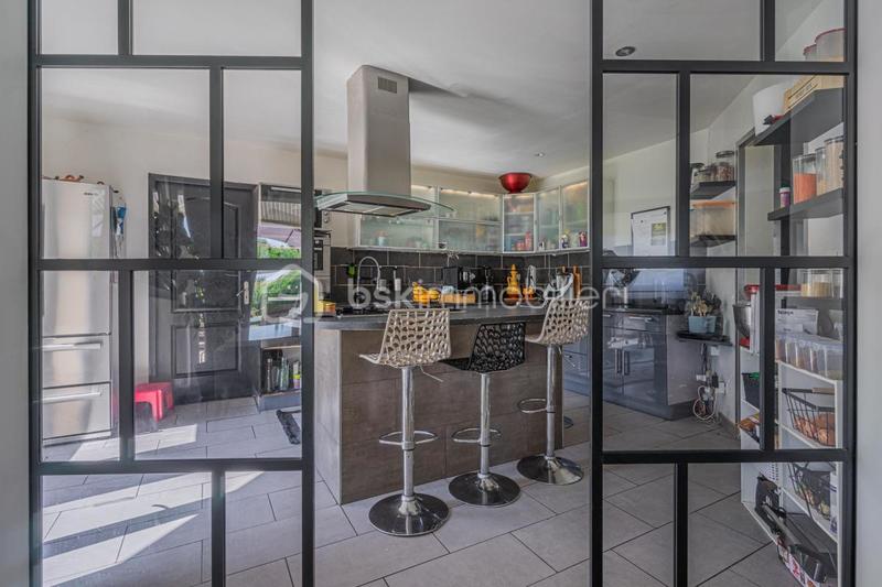 Maison traditionnelle - 156 m² - 5 pièces