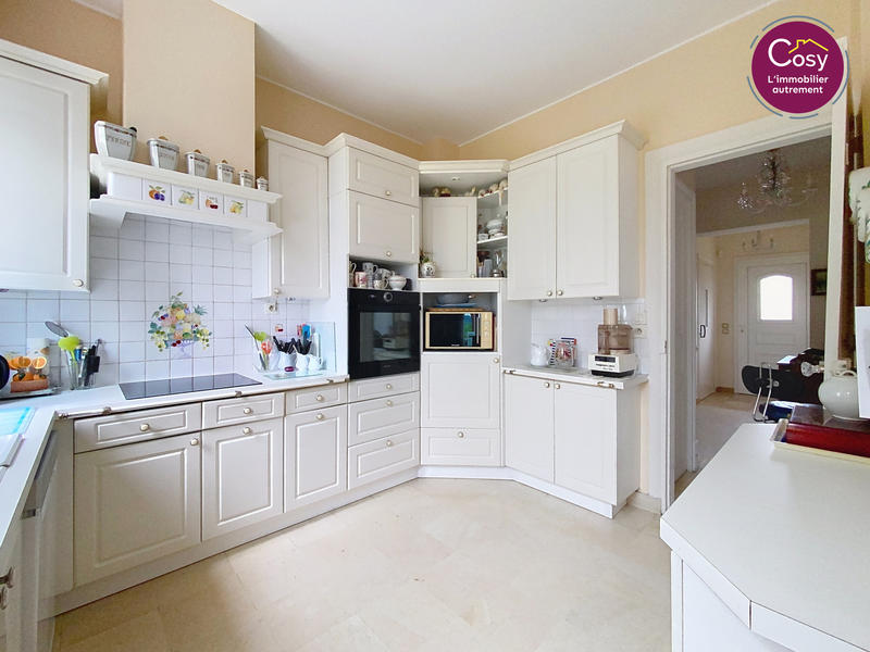 Propriété - 172 m² - 10 pièces