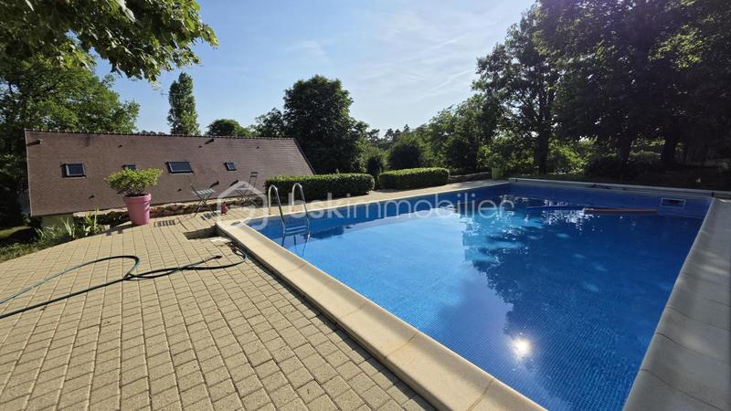 Villa - 230 m² - 9 pièces