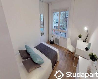 Chambre - 70 m² - 1 pièce