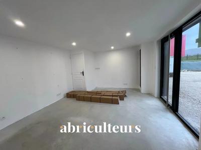 Local d'activités - 120 m²