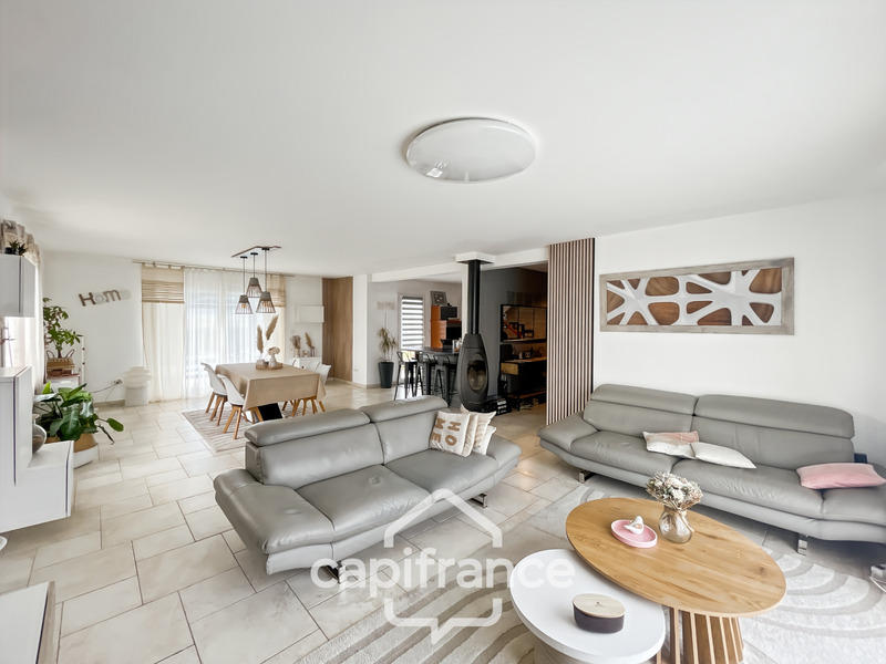 Maison - 152 m² - 7 pièces