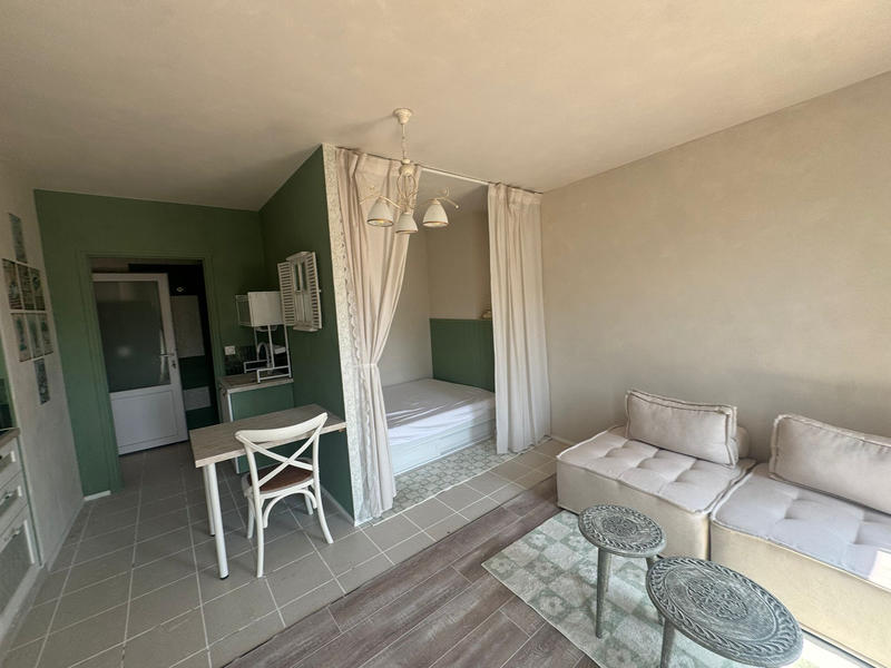 Maison - 161 m² - 9 pièces