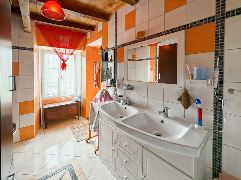Maison de village - 115 m² - 3 pièces