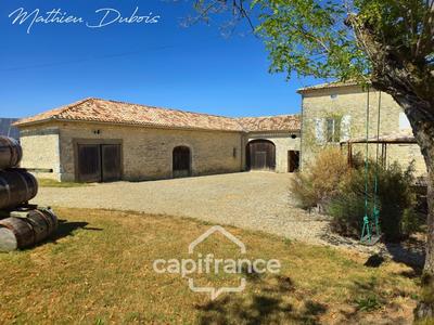 Propriété - 248 m² - 7 pièces