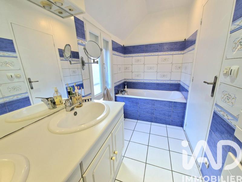 Maison de ville - 130 m² - 6 pièces