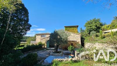 Maison - 435 m² - 20 pièces