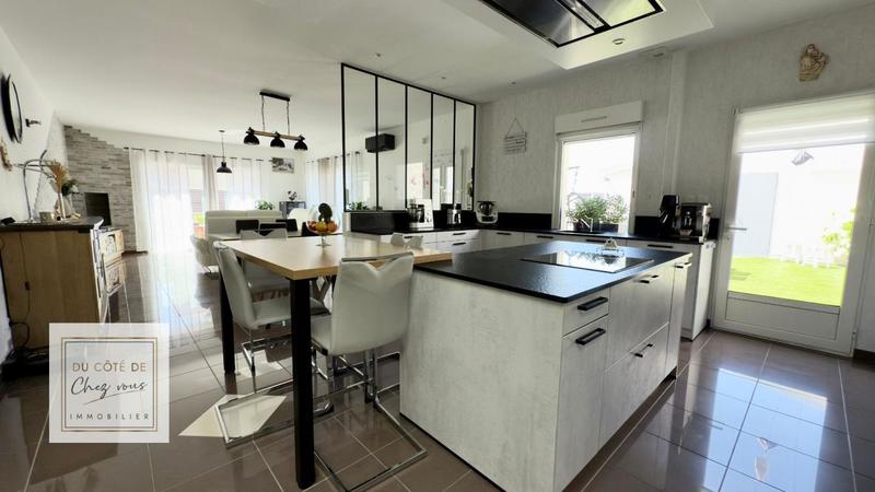 Loft - 149 m² - 7 pièces