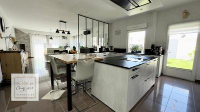 Loft - 149 m² - 7 pièces