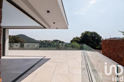 Appartement - 100 m² - 4 pièces