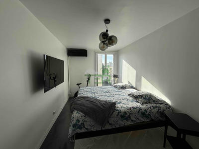 Appartement - 80 m² - 3 pièces