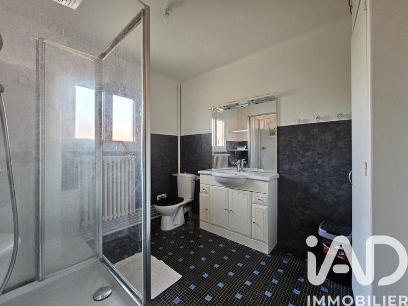 Maison - 210 m² - 8 pièces