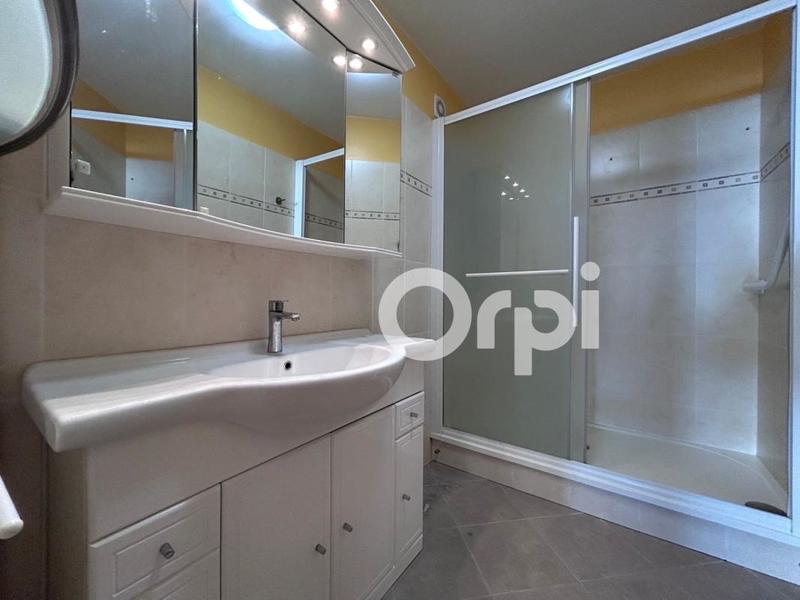 Appartement - 99 m² - 4 pièces