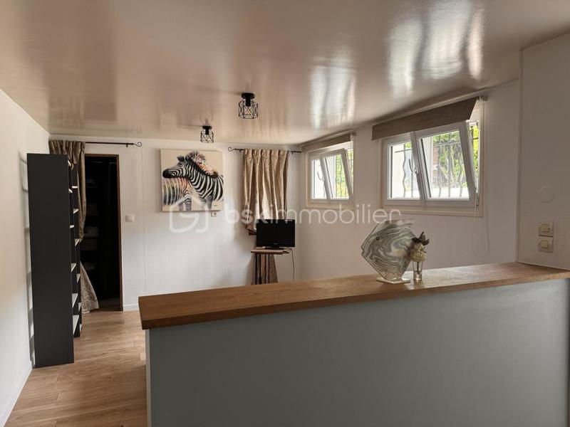 Propriété - 260 m² - 10 pièces