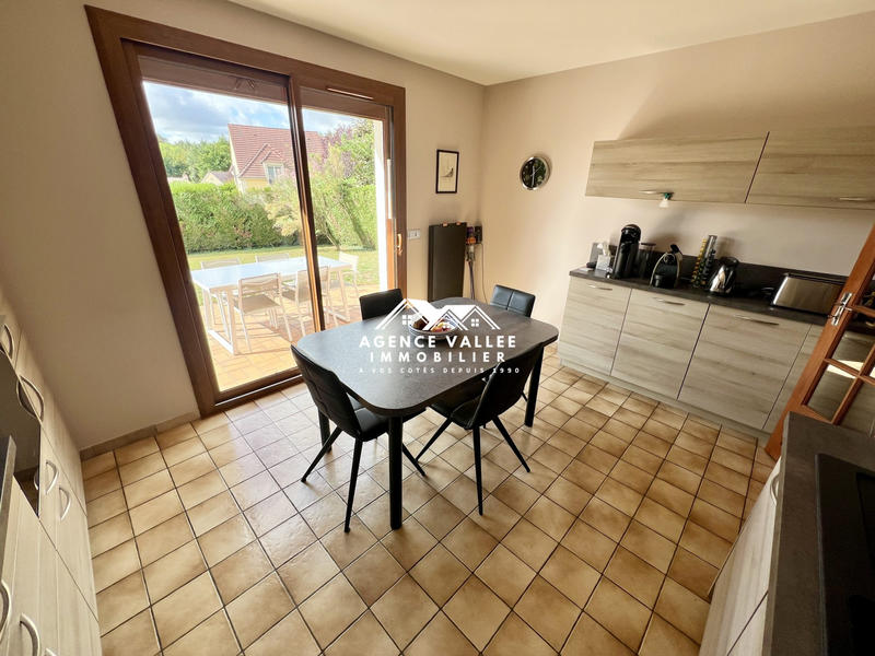 Maison traditionnelle - 160 m² - 6 pièces