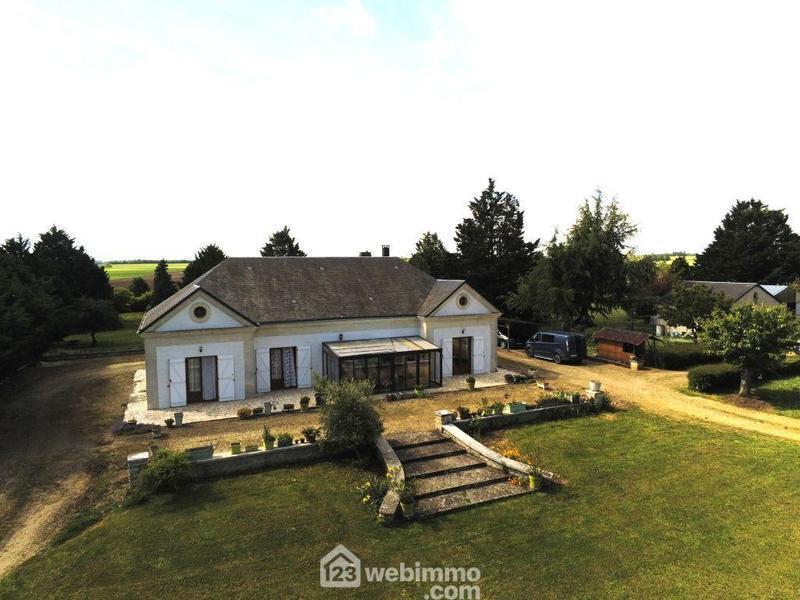 Maison - 280 m² - 10 pièces