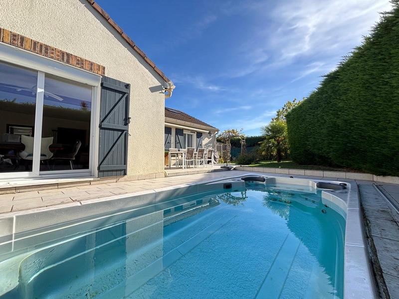 Maison - 102 m² - 6 pièces