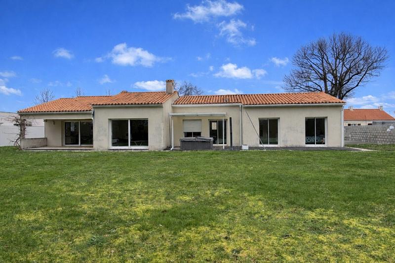 Maison - 158 m² - 5 pièces