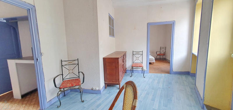 Maison - 250 m² - 8 pièces