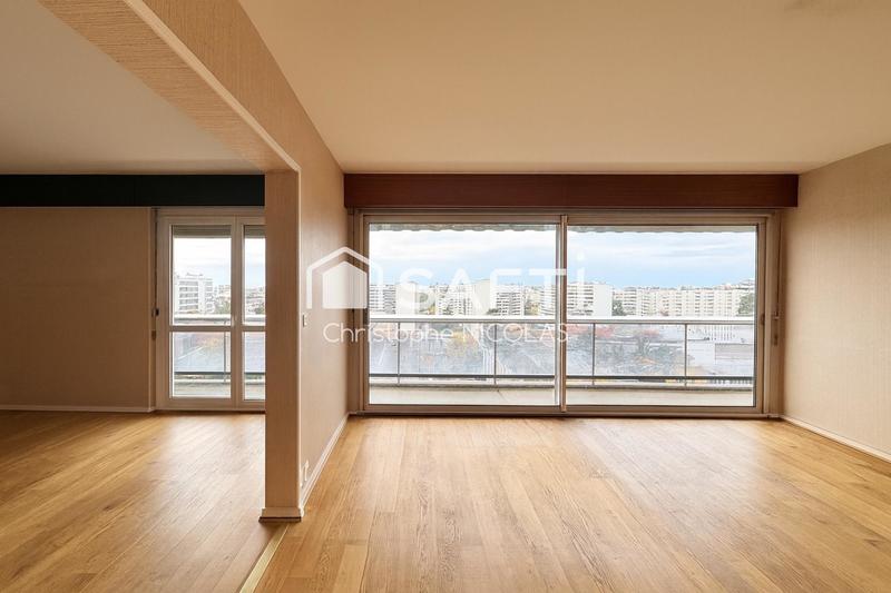 Appartement - 81 m² - 4 pièces