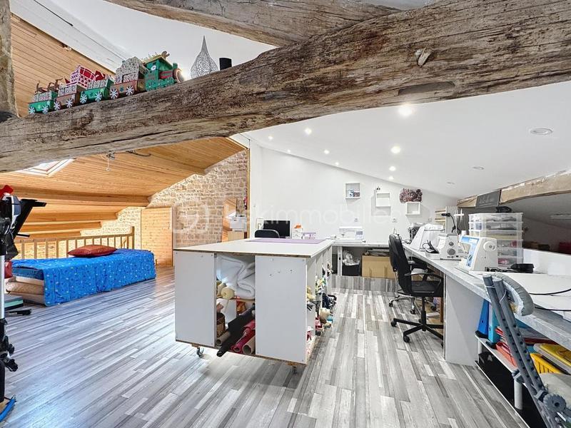 Maison - 288 m² - 7 pièces