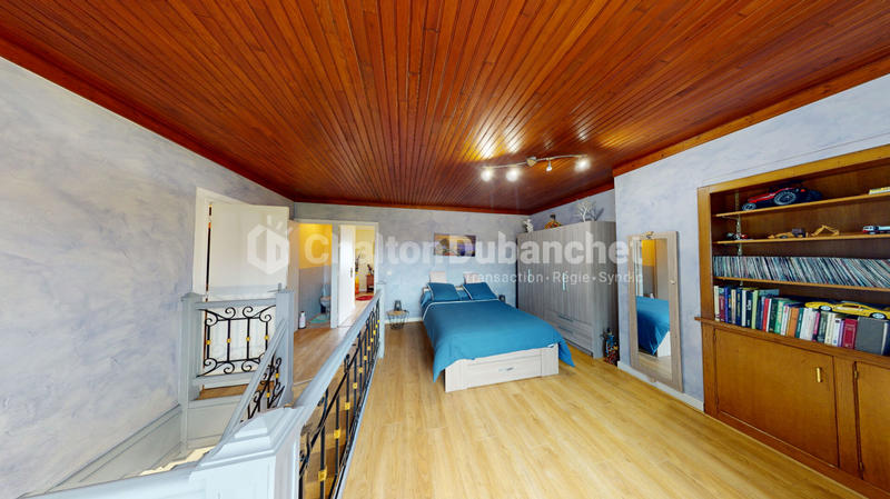 Maison - 145 m² - 7 pièces