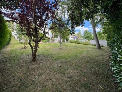 Maison - 213 m² - 6 pièces