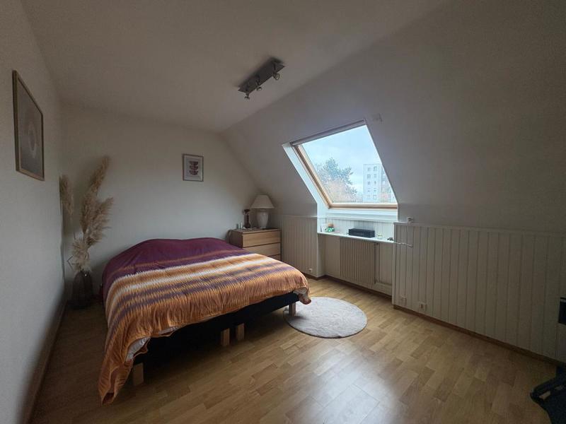 Pavillon - 93 m² - 4 pièces