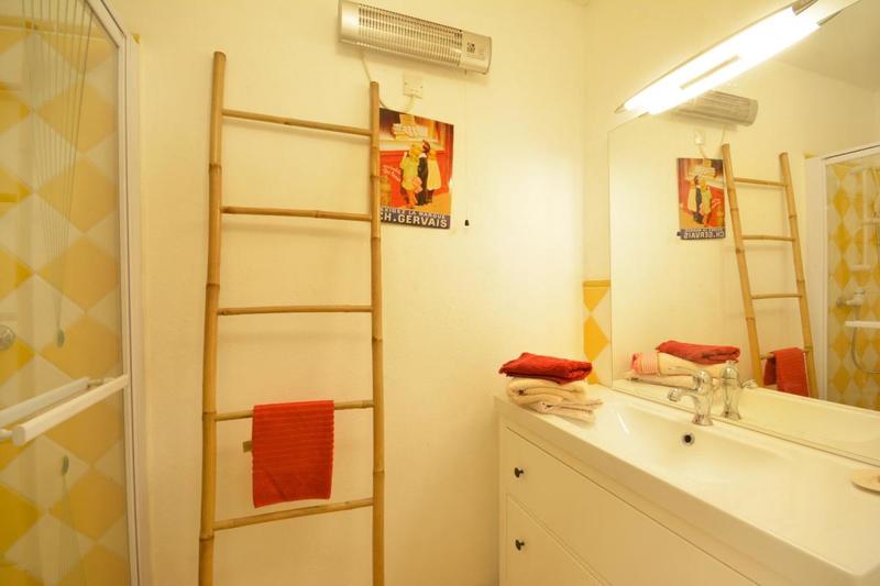 Maison - 241 m² - 9 pièces